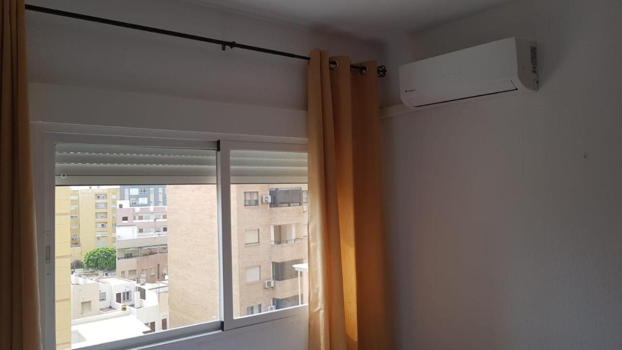 Apartamento En Paseo Maritimo Almeria Luaran gambar