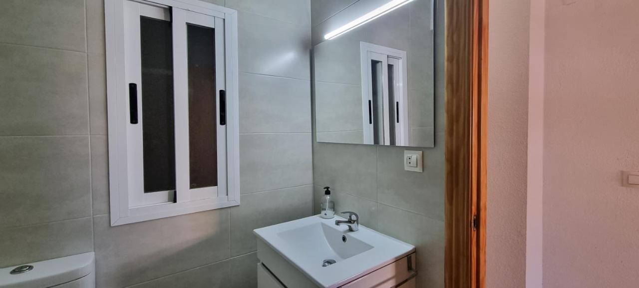 Apartamento En Paseo Maritimo Almeria Luaran gambar